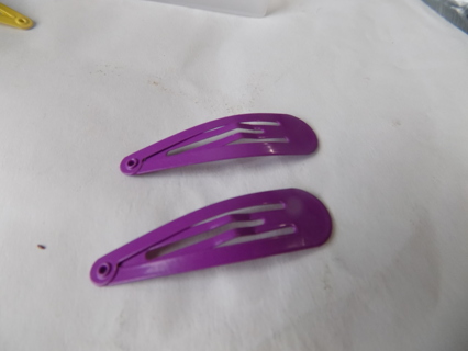 Pair of metal hair clips # 45 purple