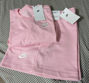 NIKE Pretty in PINK