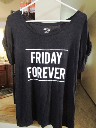 Forever Friday Black T-shirt Apt 9 Size M