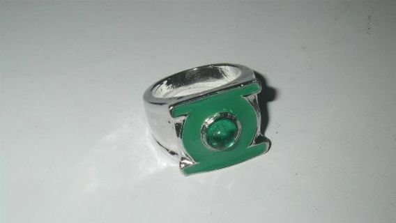 MEN'S SIZE 12 BOLD GREEN LANTERN SUPER HERO RING(FAUX EMERALD) DC COMICS