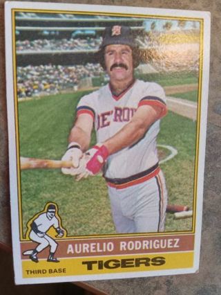 1976 TOPPS AURELIO RODRIGUEZ DETROIT TIGERS BASEBALL CARD# 267