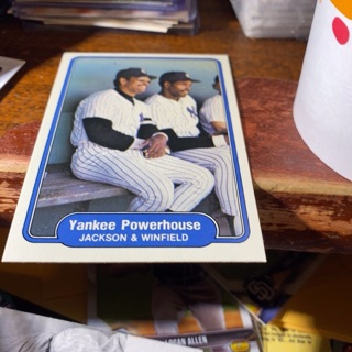 1982 fleer Yankee powerhouse Jackson & Winfield baseball card 