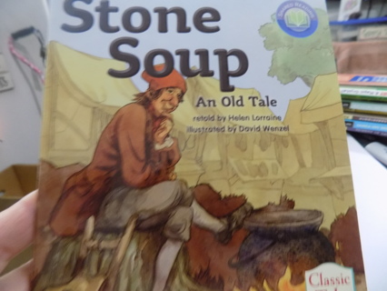 Classic Tales Stone Soup 