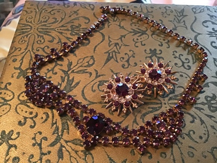 ~purple necklace and pin~