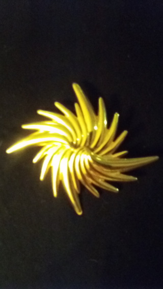 Large Beautiful, Star Burst Brooch ,No makers marks