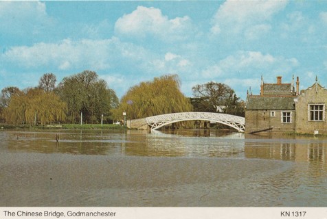 Vintage Unused Postcard: g: Chinese Bridge, Godmanchester