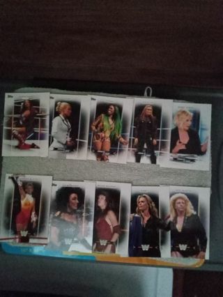 Lot of 50 WWE women's division cards from 2017