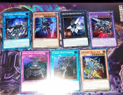 7 mint condition super rare holo Yugioh Cards