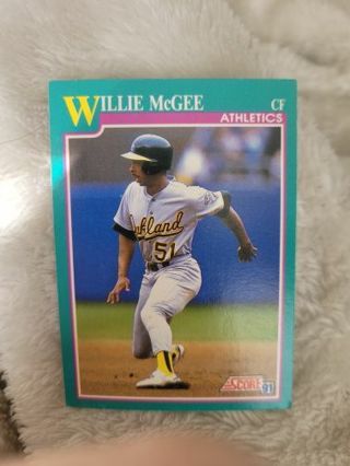 WILLIE McGEE SPORTS CARD PLUS 2 MYSTERY CARDS