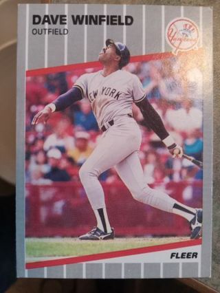 1989 FLEER DAVE WINFIELD NEW YORK YANKEES BASEBALL CARD# 274