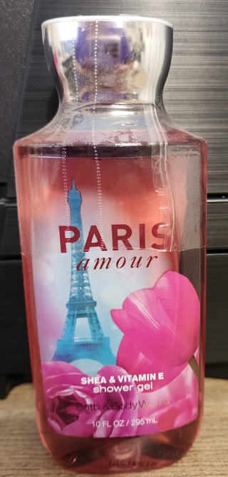 NEW - Bath & Body Works - "PARIS amour" Shower Gel