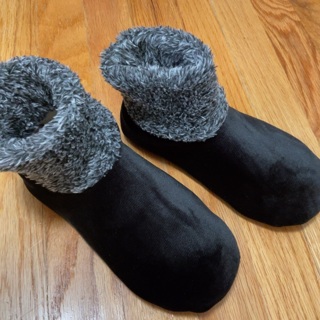 BN comfortable Non-Slip Slippers. (Size 7 - Color Black)