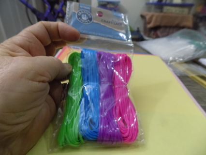 NIP 4 color plastic gimp craft lace and keyrings