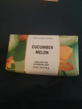 BBW cucumber melon shea butter cleansing bar