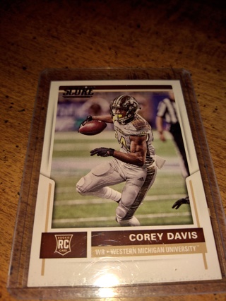 Two card lot football  Corey Davis both rookies