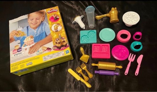 Play-doh Molds & Accessories Set