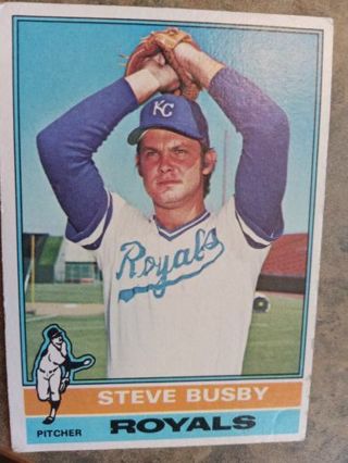 1976 TOPPS STEVE BUSBY KANSAS CITY ROYALS BASEBALL CARD# 260