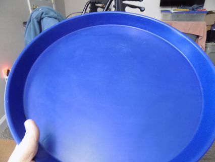 15 inch round dark blue plastic serving tray 2 in deep
