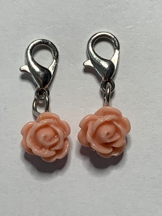 ✳SMALL ROSE DANGLE CHARM~PEACH~FREE SHIPPING✳