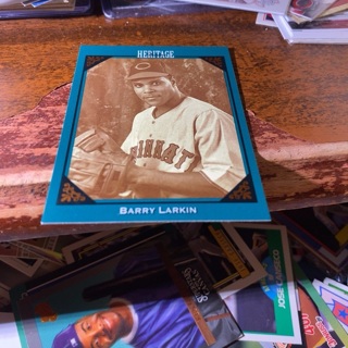 1993 leaf studio heritage series Barry Larkin baseball card 