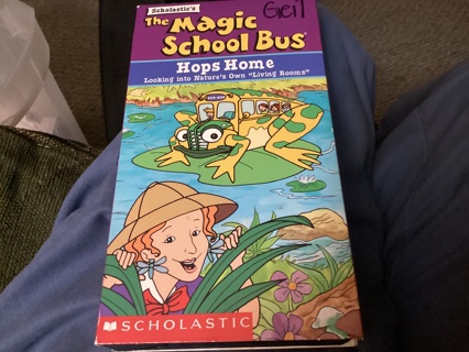 VHS-THE MAGIC SCHOOL BUS HOPS HOME