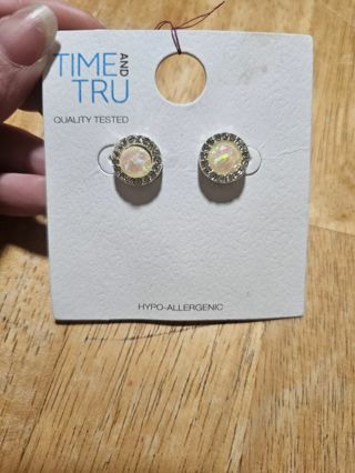 Stud earrings lot 8 pairs