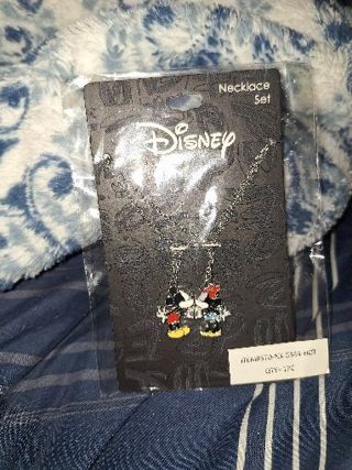 Disney necklace set