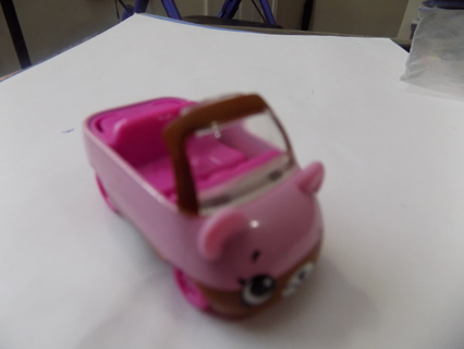 Shopkins mini dicast metal pink convertible car brown around windshield & bumper 