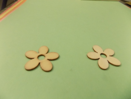 Set of 2 wooden flower shapes for crafts # 2