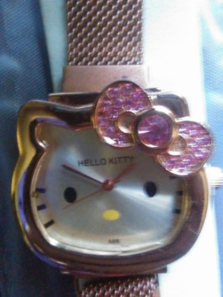 hello kitty  watch new