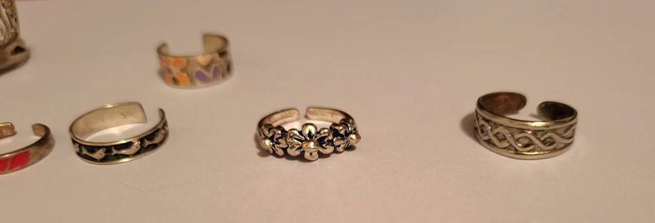 TOE RING BUNDLE! Plus BUTTERFLY RING - FREE SHPG :D