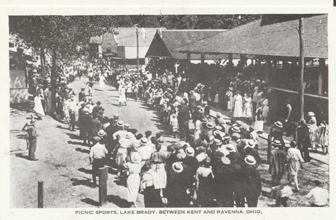 Vintage Unused Postcard: b&w: Picnic Sports, Lake Brady, OH