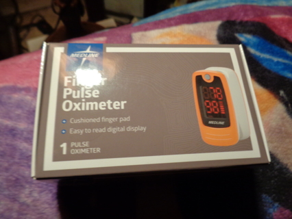 finger pulse oximeter