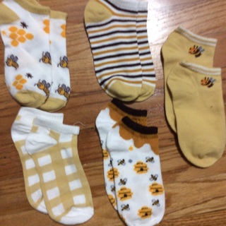 Brand New 5 Pairs of Women’s Sneaker Socks. #03