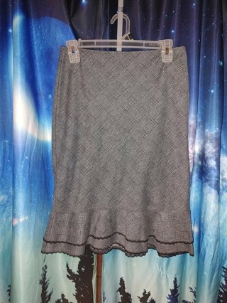 Express Gray Houndstooth Pencil Skirt / Ladies Size Small
