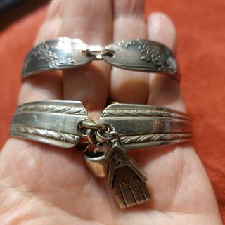 Pair spoon bracelets, 52 grams