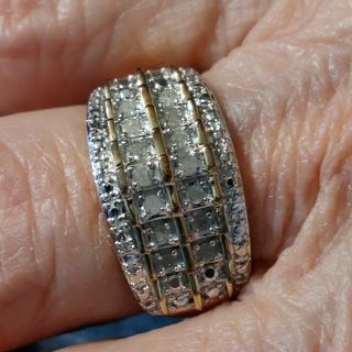 Sterling silver diamond ring size 7 new Retails $222