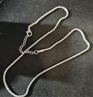 18" Silvery Necklace