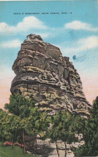 Vintage Used Postcard: d: 1940 Devil's Monument, Near Tomah, WI