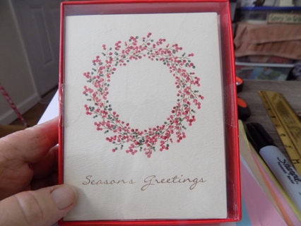 Box of Christmas cards says Seasons Greetings red berry wreath 15 cards/envelopes