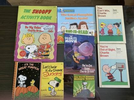 ♡PEANUTS~CHARLIE BROWN~SNOOPY BOOKS~PLEASE READ DESCRIPTION~FREE SHIPPING♡