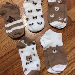 Brand New 5 Pairs of Women’s Sneaker Socks. Brown Bear.