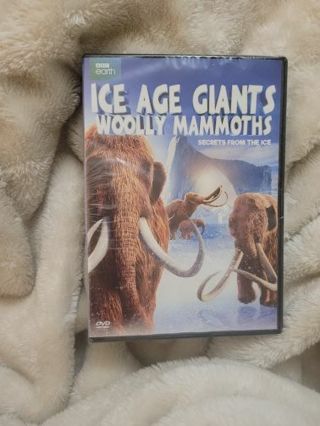 ICE AGE GIANTS WOOLLY MAMMOTHS LIKE NEW DVD PLUS 1 MYSTERY DVD