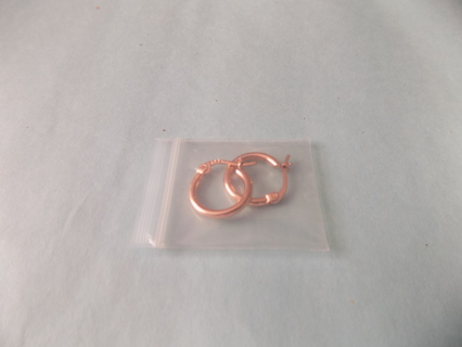 3/4 inch rose gold hoop earrings lock latch style