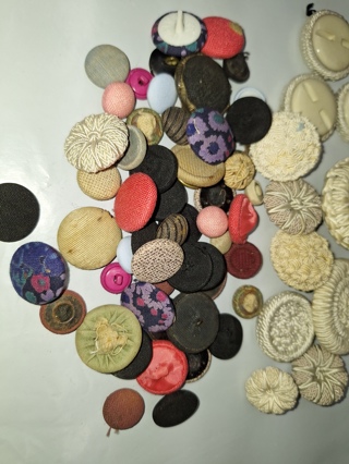  Lot FABRIC Material Covered VINTAGE BUTTONS Assorted W/ Matches