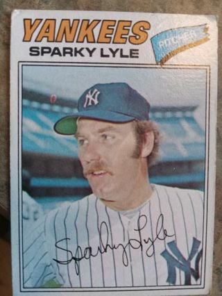 1977 TOPPS SPARKY LYLE NEW YORK YANKEES BASEBALL CARD# 598