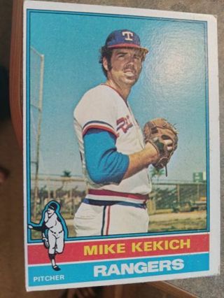 1976 TOPPS MIKE KEKICH TEXAS RANGERS BASEBALL CARD# 582