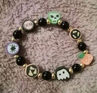 Halloween mixed charm stretch bead bracelet