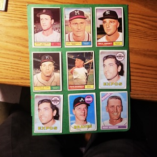 9 - LOT -1961 TOPPS LOW GRADE -VG - BASEBALL CARDS