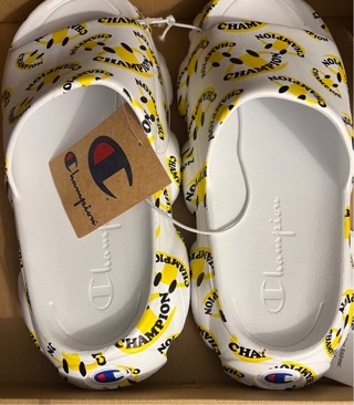 Brand New: Champion Sz 9 Smiley Face, Cushion Soled, Squishy Slides. Yellow and White 